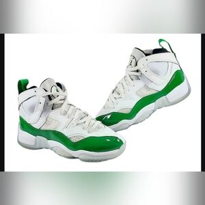 Jordan Jumpman Two TreyDQ8431-130 White/Green  Size 7Y/ Womens Size 8.5